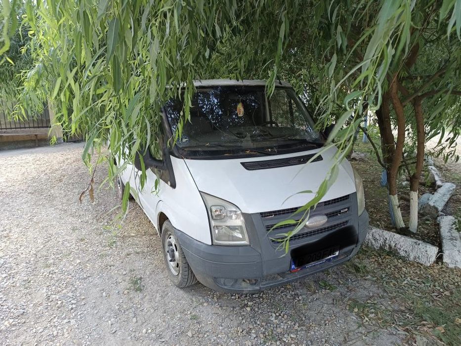 Vand autoutilitara Ford