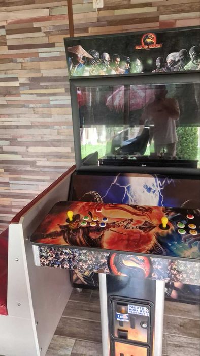 Аркадна машина/Arcade cabinet над 7000 ретро игри