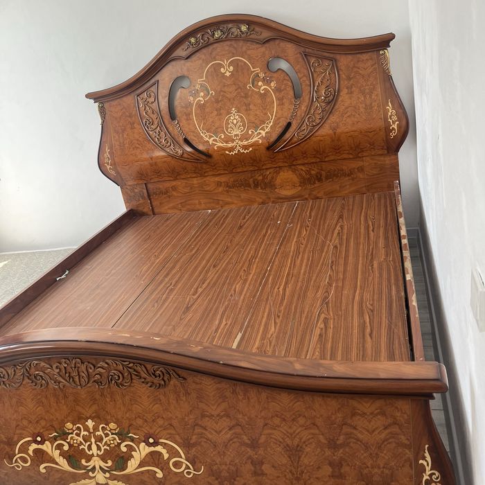 Спальный мебель хорошем сост