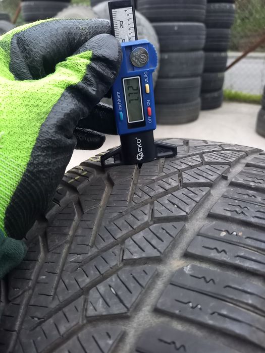 Anvelope de iarna 205-60r16 Semperit