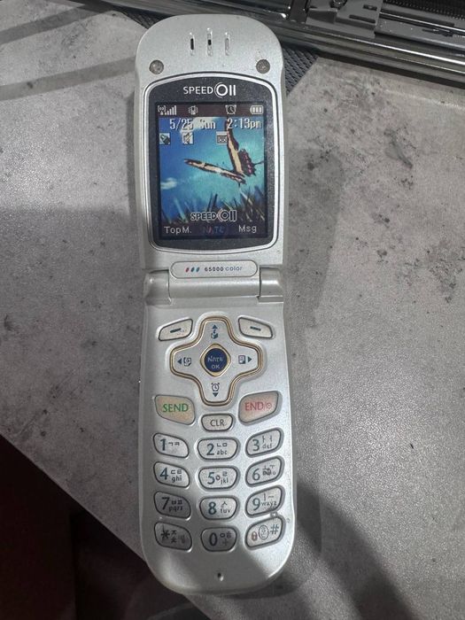 Плеер samsung, телефон motorola, часы, роутер