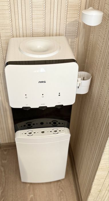 Диспенсер (Кулер)для воды ARG