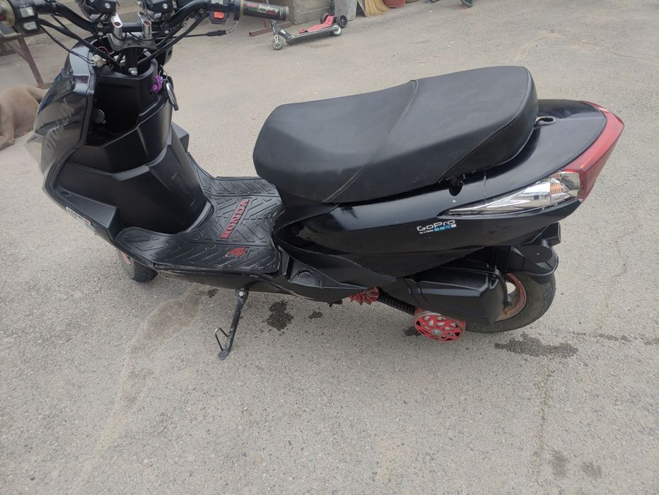 Продам м8 про 185