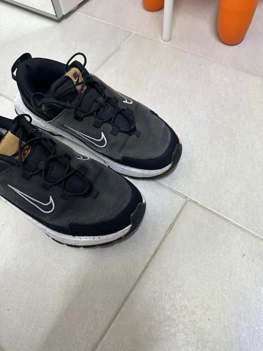 Adidas Nike din material reciclabil