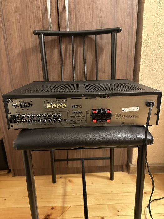 Ресийвър ONKYO TX-7330