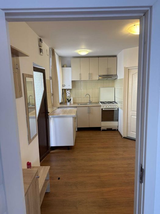Inchiriez apartament cu o camera