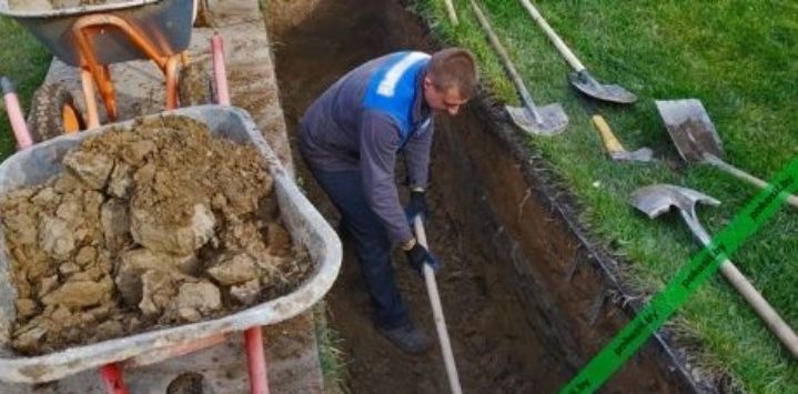 Копка земля вручную