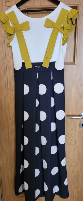 ЛУСИ- РОКЛИ И ТУНИКИ размер М и L с етикет или обличани броени