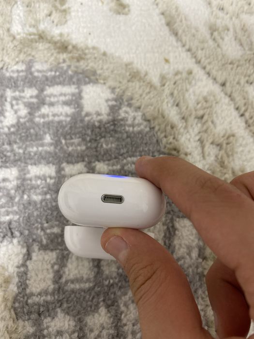 Наушники Air Pods хорощие