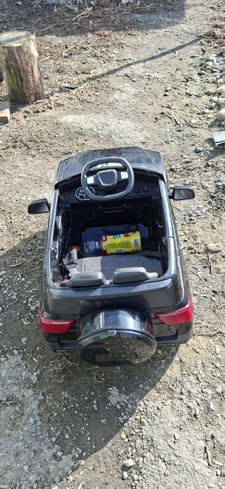 Машинка на пульте управления