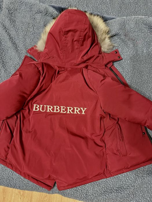 Продам детскую куртку