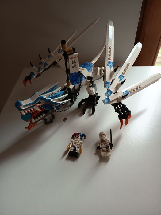 Lego ninjago 2260- Ice dragon attack