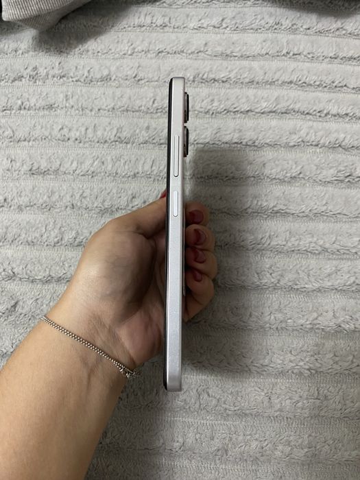 Redmi 12, комплектация есть