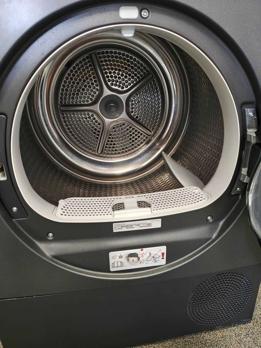 А+++ Черен-Black Сушилня с термопомпа Bosch-Бош 9 кг Серия-Serie 6 SelfCleaning Condenser