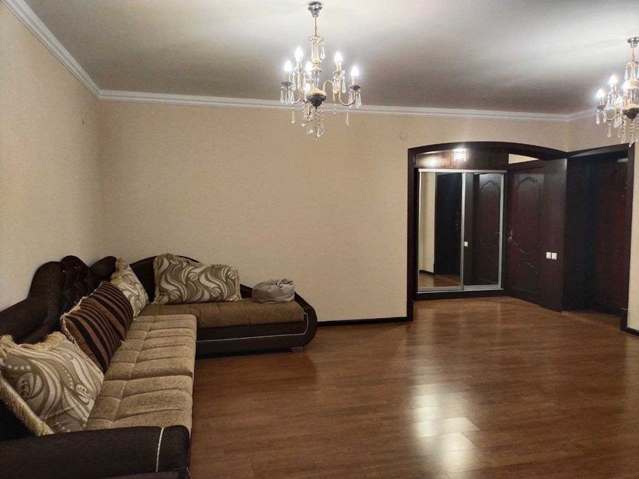 ул.Новомосковская 77-серия 3-комн 3/4 70 м² ремонт меб/тех гараж 12х4