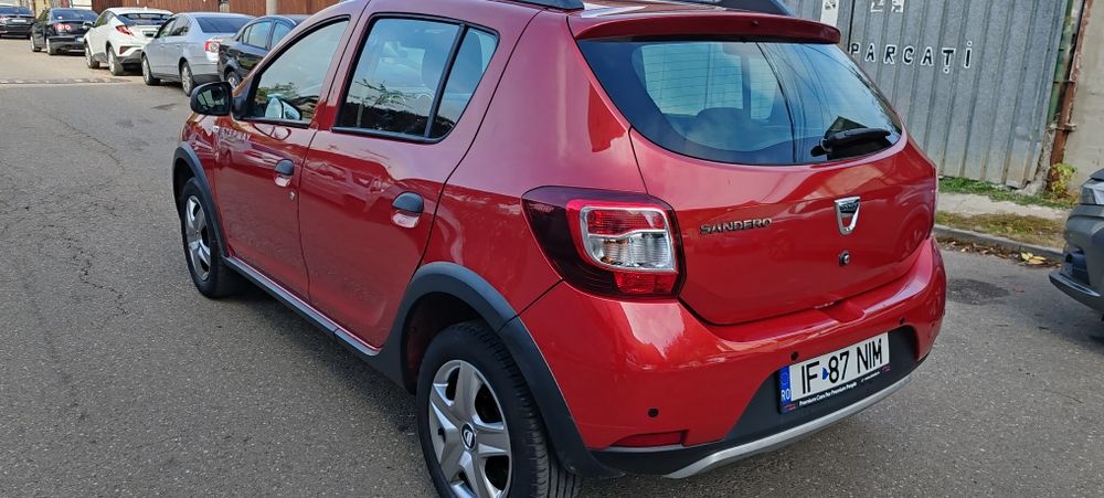 Dacia Sandero Stepway - 0.9 turbo benzină 90 cp - manuala  69.000 km - an 2015