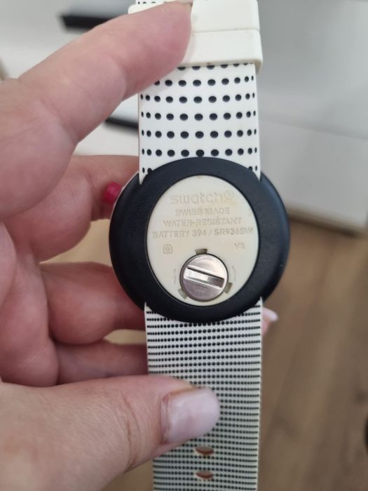 Ceas swatch rezistent la apa