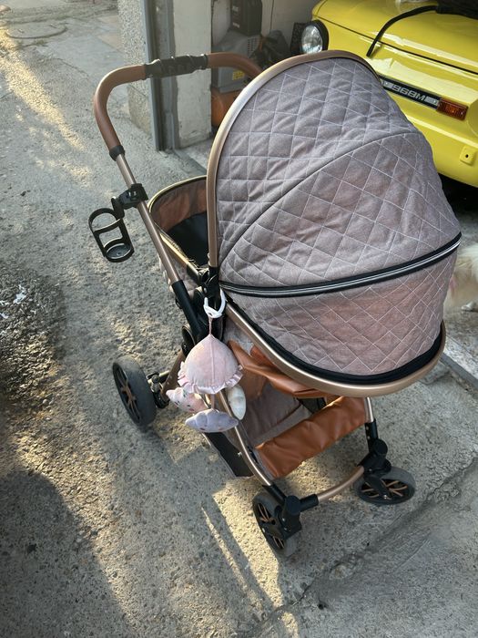 Детска количка със столче за кола