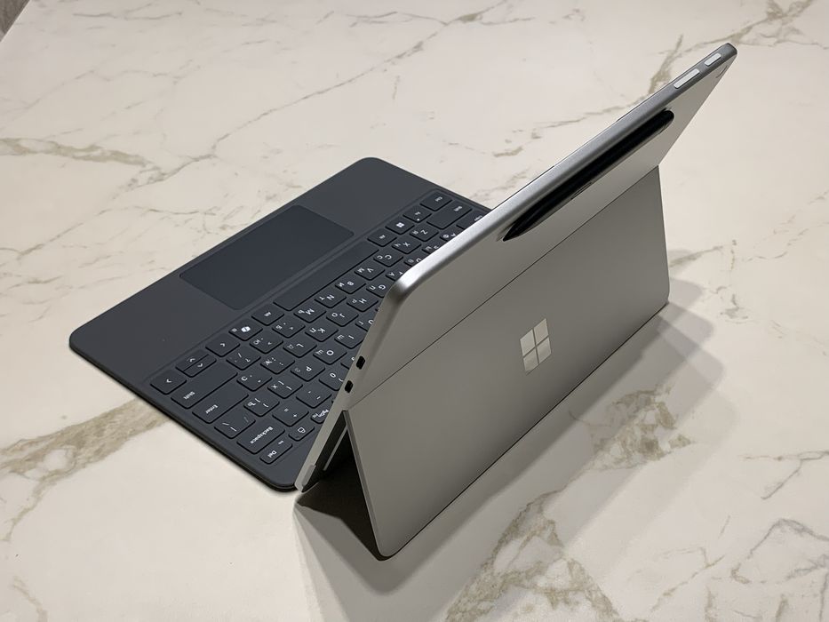 Планшет Surface Pro 12-inch 16/512 + клавиатура + стилус