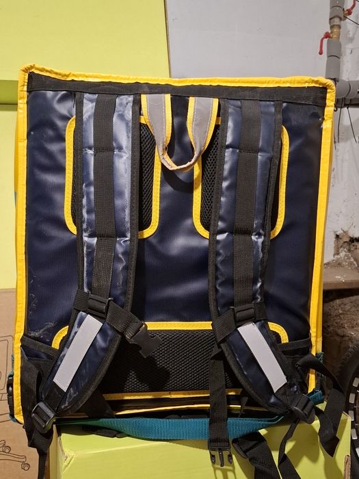 Продам термокороб (рюкзак) Glovo .