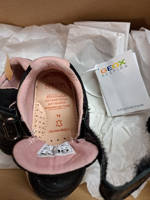 Бебешки маратонки/сникърси Geox