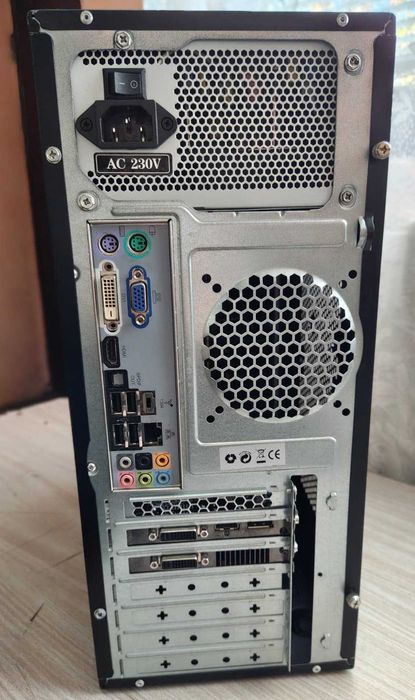 Retro gaming PC Windows XP Phenom X4, RADEON HD 5770 dezm