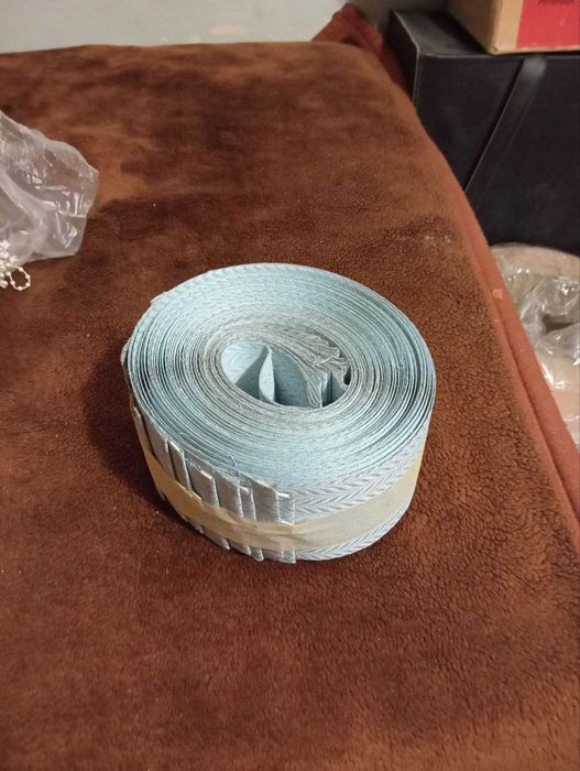 Продам жалюзи оконные