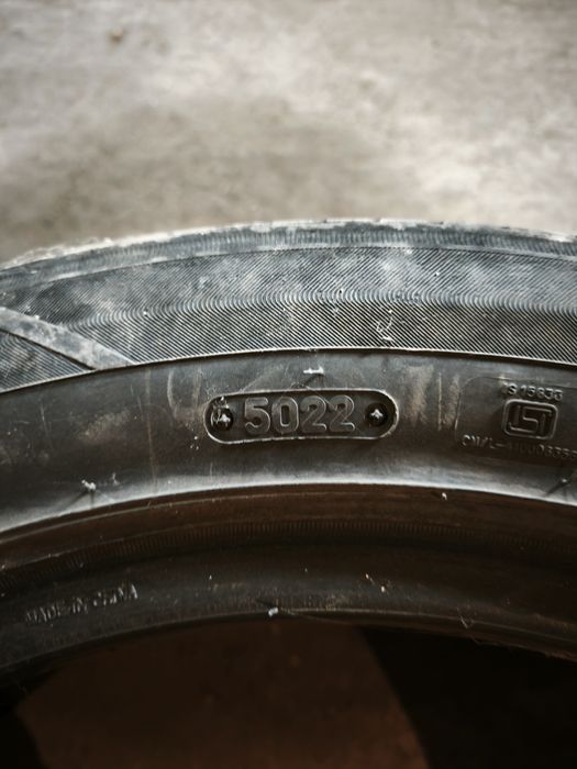 Продам шины 17 размера.