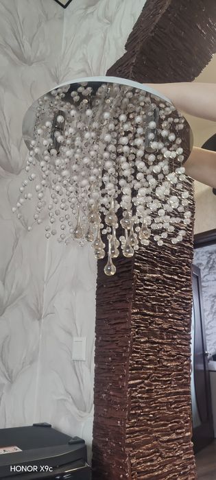 Продам люстру в хорошем состоянии