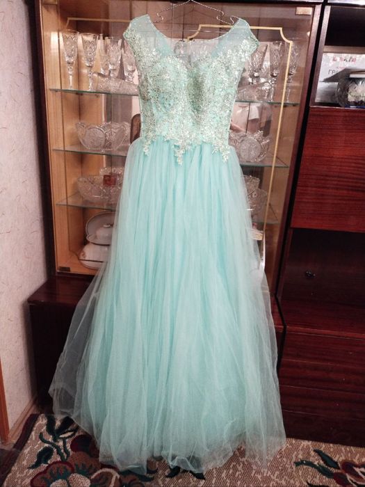 Продам вечернее платье