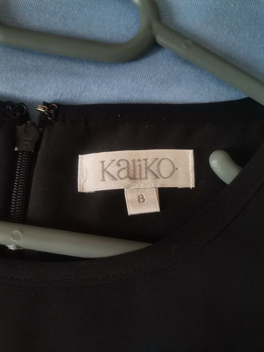 Дамска рокля       .