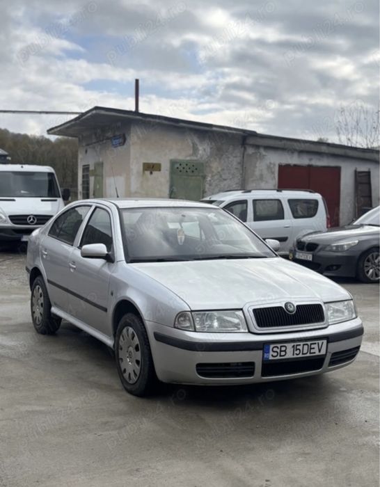 Vând Skoda Octavia