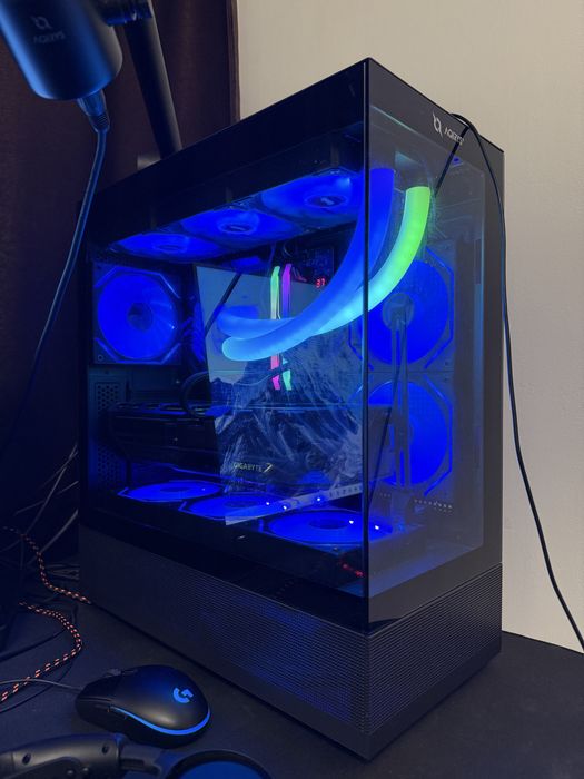 PC de Gaming | Ryzen 7 9700X | RTX 5080 16GB | 4TB SSD | 32 GB RAM