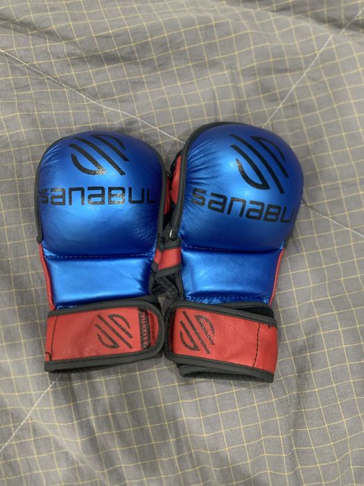 Перчатки для мма