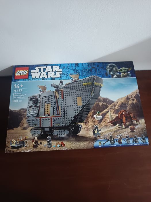 Lego Star Wars 75453 Offworld Sandcrawler and Mudhorn