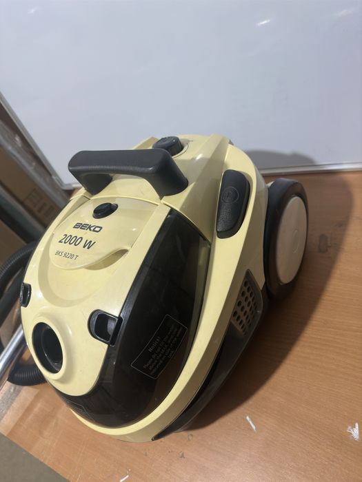 Пылесос Beko 2000w