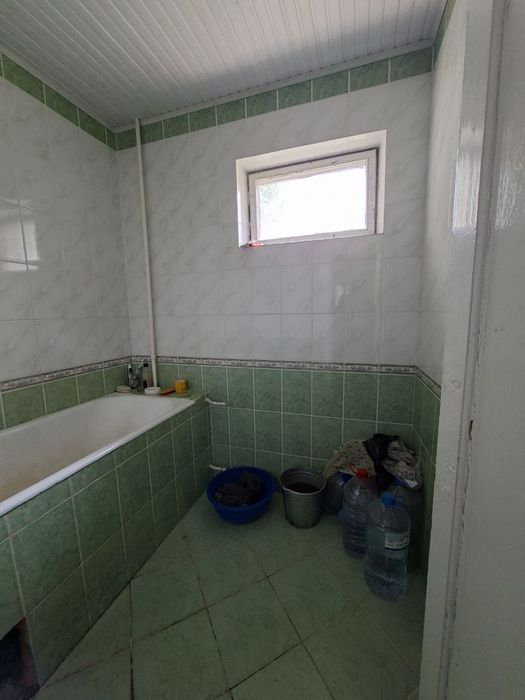 Продаётся 2-комнатная квартира в Дукенте, в удобной локации рядом с ГА