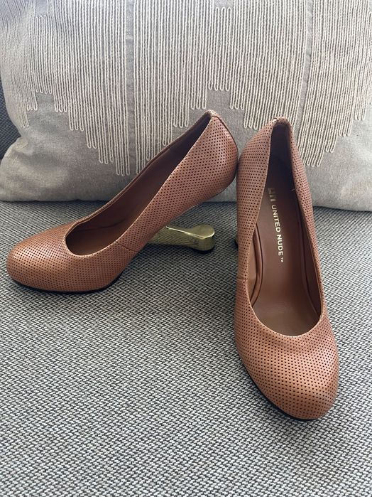 United Nude – уникални перфорирани помпи (Block Pump Hi style) и сандали Zara
