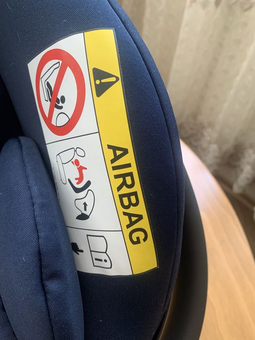 Детски стол за кола