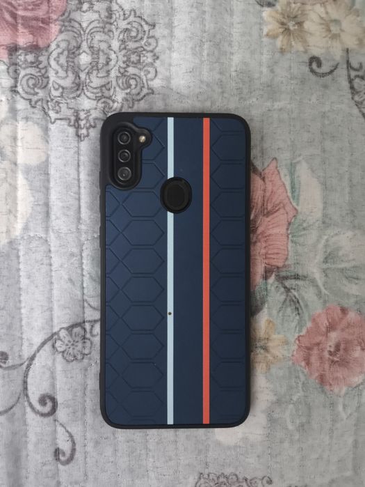 Самсунг а 11 и 64гб