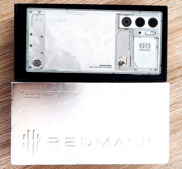 Red magic 9 pro 16/512 обмен есть