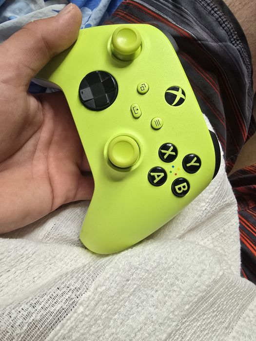 Maneta /Controller Xbox PENTRU PC   ca nou