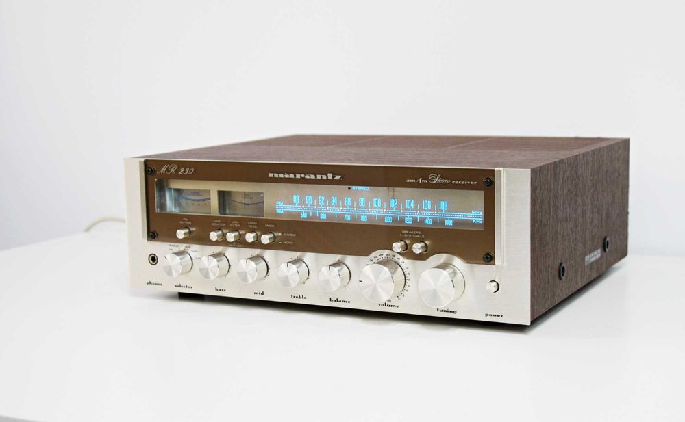Amplituner Marantz MR 230, amplificator