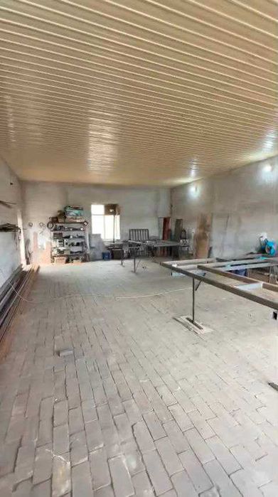 Noturar bino (avto tex, moyka, sex, va ustaxona uchun mos joy)