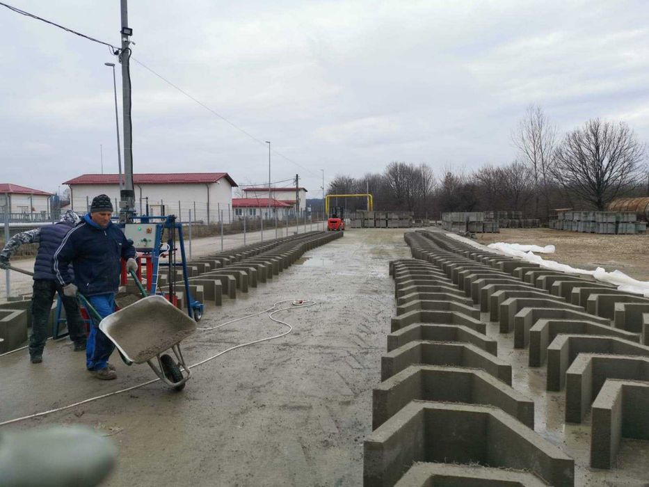 PRESA (MASINA) pentru rigole, rigola pereată, rigola beton