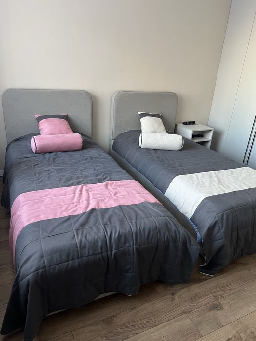 Кровать с матрасом