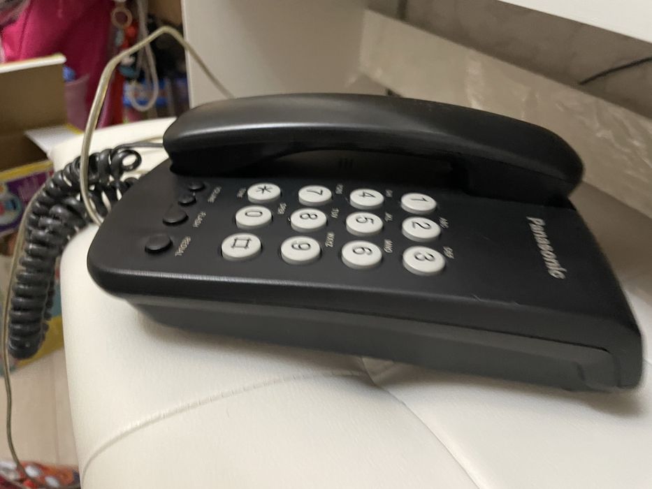 Продам проводной телефон