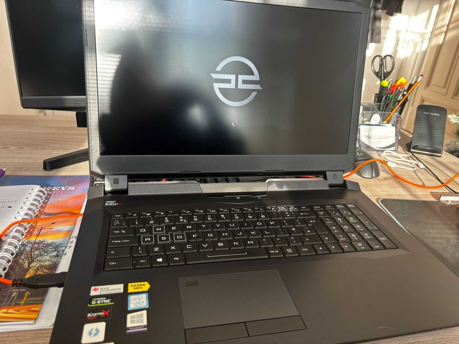 Мощен лаптоп за гейминг и работа i9 9900K, RTX 2060, 32GB RAM, 2TB SSD