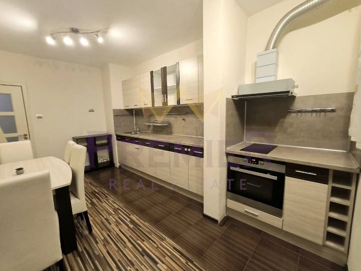 Многостаен в Бургас-Меден рудник - зона Б площ 97 цена 190000