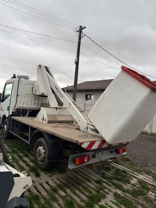 Nacela Nissan cabstar